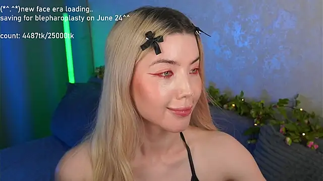 LindaThackerr webcam