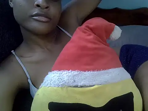 FreakyTrixie111 webcam
