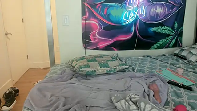 mzpretty444 webcam
