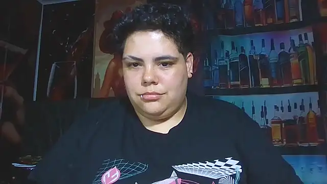 Hailey_Curvy webcam
