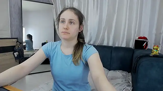 Holliy_Cooper webcam