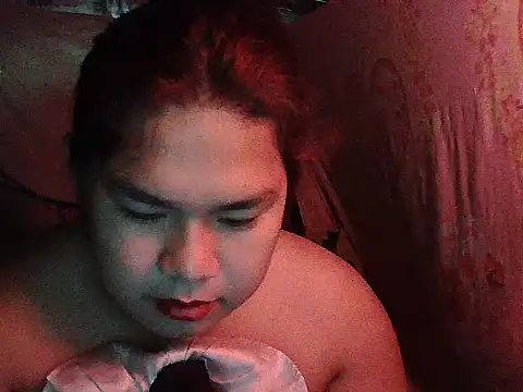 huntrix2025 (M twink) - cum show in public