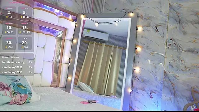 kinkylittlegirll webcam