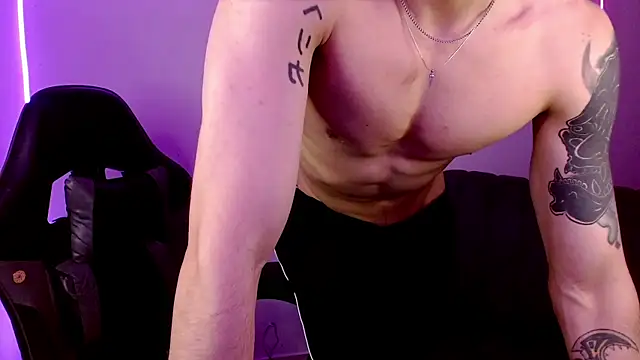 H3ll_B0I webcam