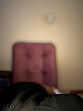 Laura-Khalifa webcam