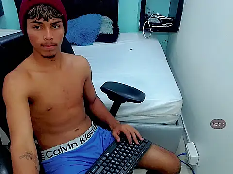 Angel_foxc13 webcam