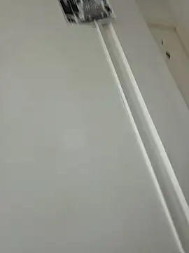 Risky_woman