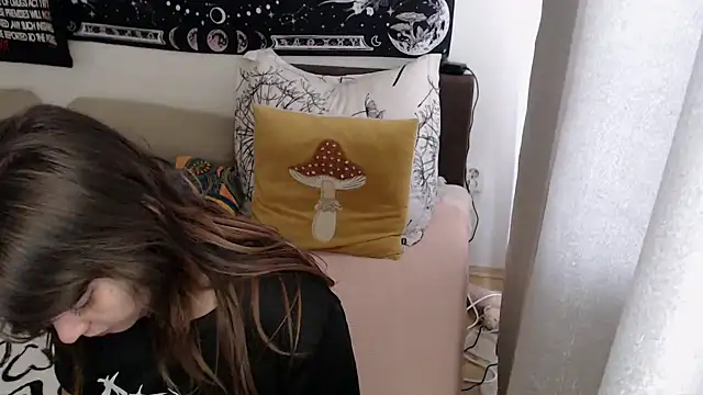 AlienforTwenty webcam