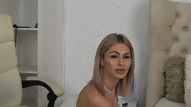 TiffanyMaze webcam