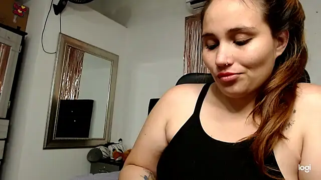 baby_hornyjm (F young) - Remove panty + fingers in my wet pussy