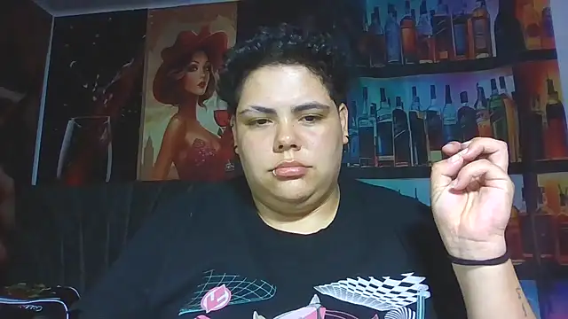 Hailey_Curvy webcam