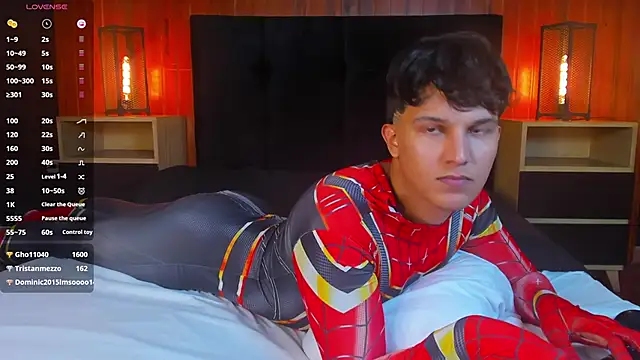 Leo_Savage_ webcam
