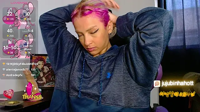 jujubinhahot (F young) - show pussy
