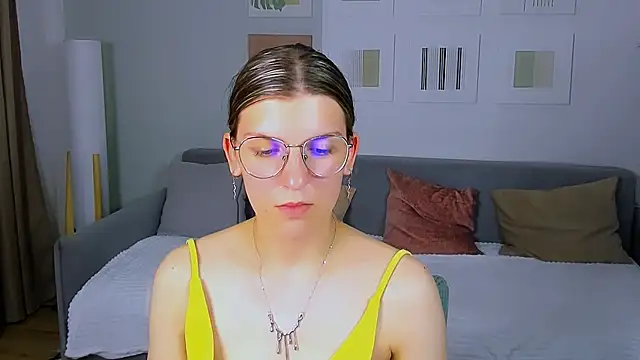 AnnaThorne webcam