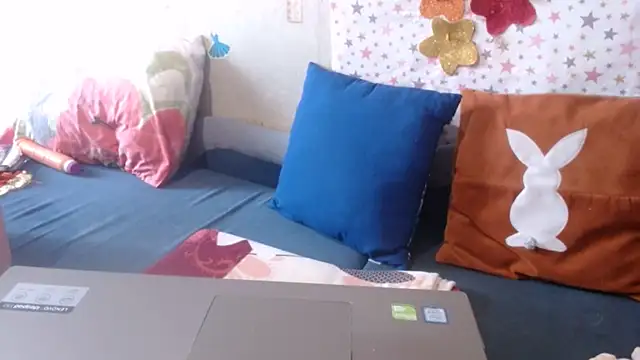 QueenLana webcam