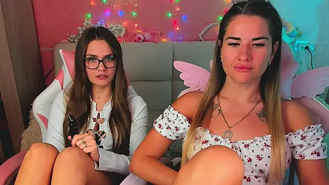 hotty_girls_here webcam