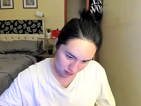 MarianeSaints webcam