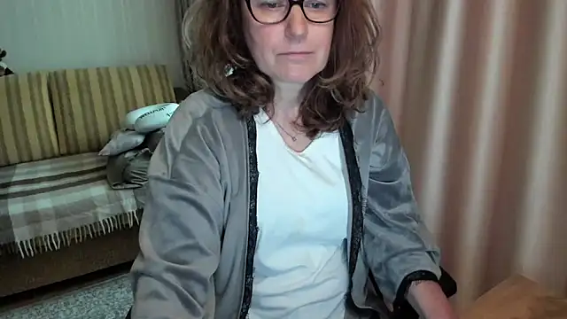 lauraoven webcam