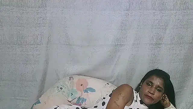 SexyIndianSky69 webcam