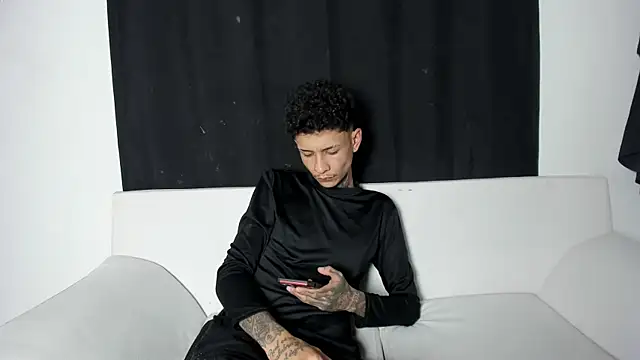 self_love46 webcam