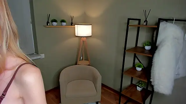 PlushyMood webcam