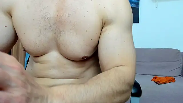 BrutusK08 webcam