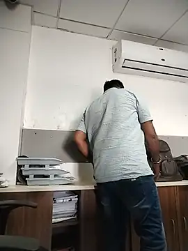 Desi_Lodo_Gujju_Boy webcam