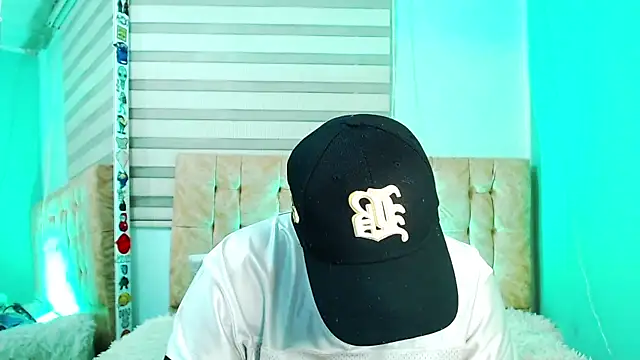 _justinmoon2 live cam