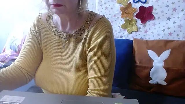 QueenLana webcam