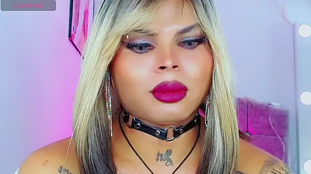 Modella: AdanKinng