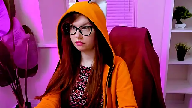 CarolGiggly live sex cam
