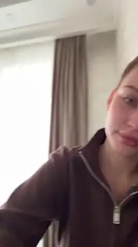 KikiWatson webcam