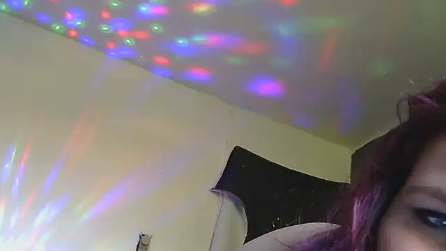 RubyRose33 webcam