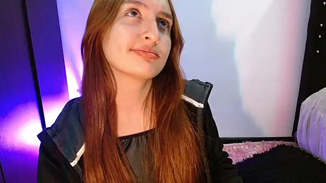Leah_moon1 webcam
