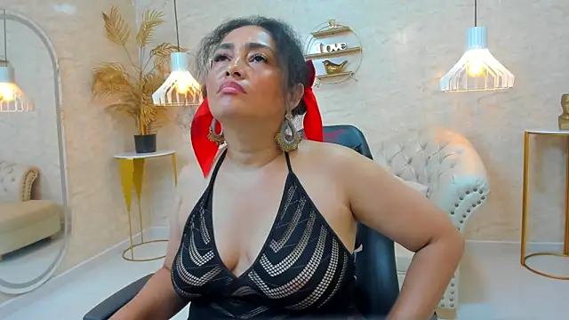 Bianca_Millf webcam