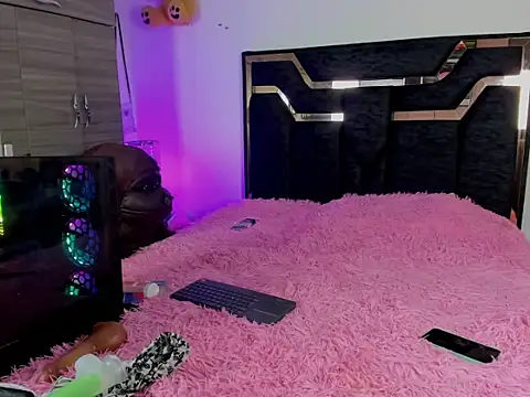 Megan-foxxx- webcam