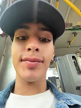 SantyFoxxs webcam