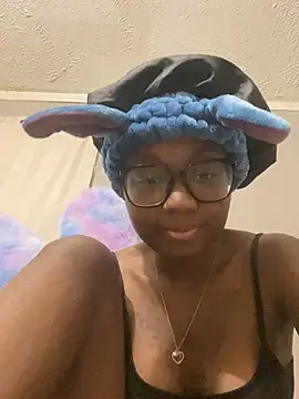 HennessyBaby21 webcam