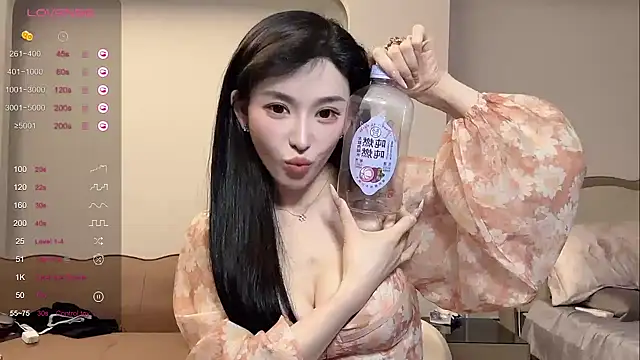 kiki-12 (F young) - 国王控制连接8分钟