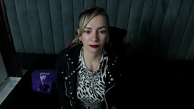 alaha_evans - Alaha_evans's free webcam - UK Sex Cams