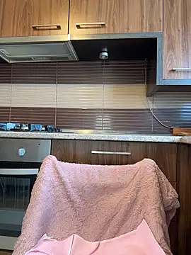 Hotmomcheckk_ webcam