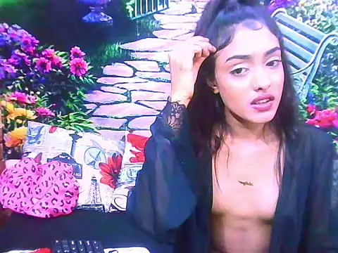 IndianPretty14u2Luv webcam