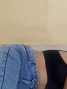 Mantasha_karu webcam
