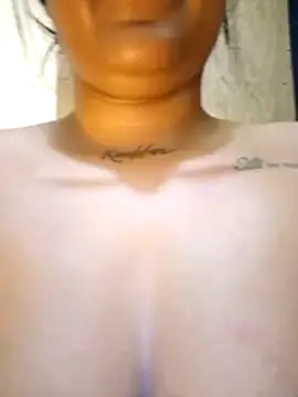 Zoe_Renata webcam