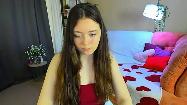 AlluringLookk webcam
