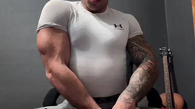 Mr_YourGod webcam