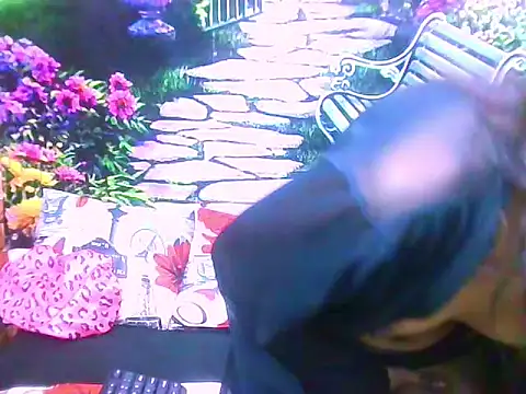 IndianPretty14u2Luv webcam