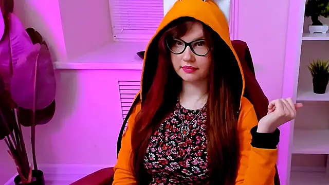 CarolGiggly webcam