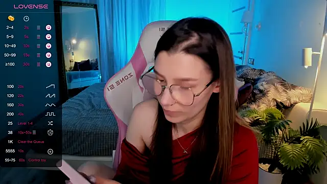 LinaBlossom_ webcam