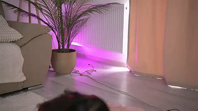 DeborahLowe webcam